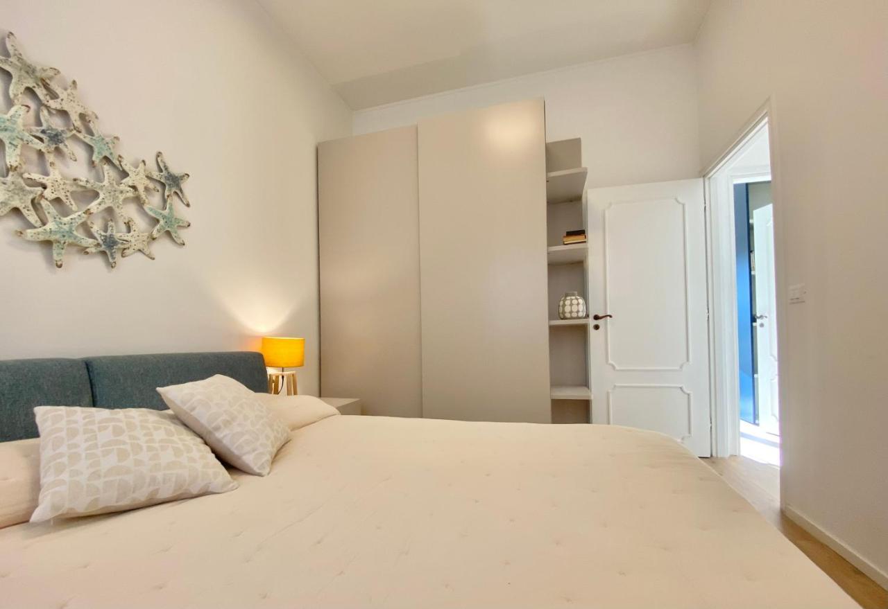 Casaviva-Stylish Trilo With Ac-Shared Pool-Parking Leilighet Genova Eksteriør bilde